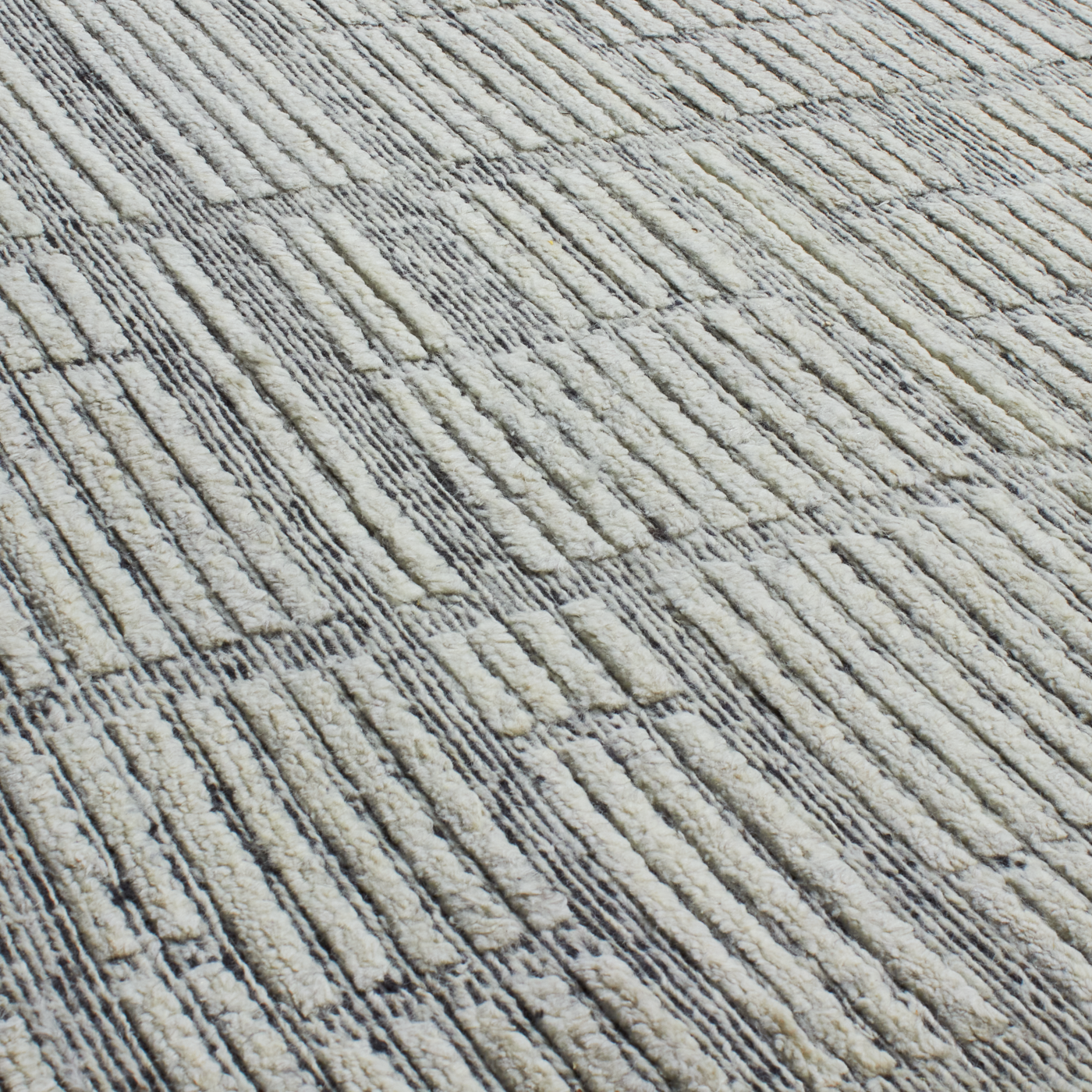 At Mkt, we believe rug design is a fine balance of modernity and tradition.