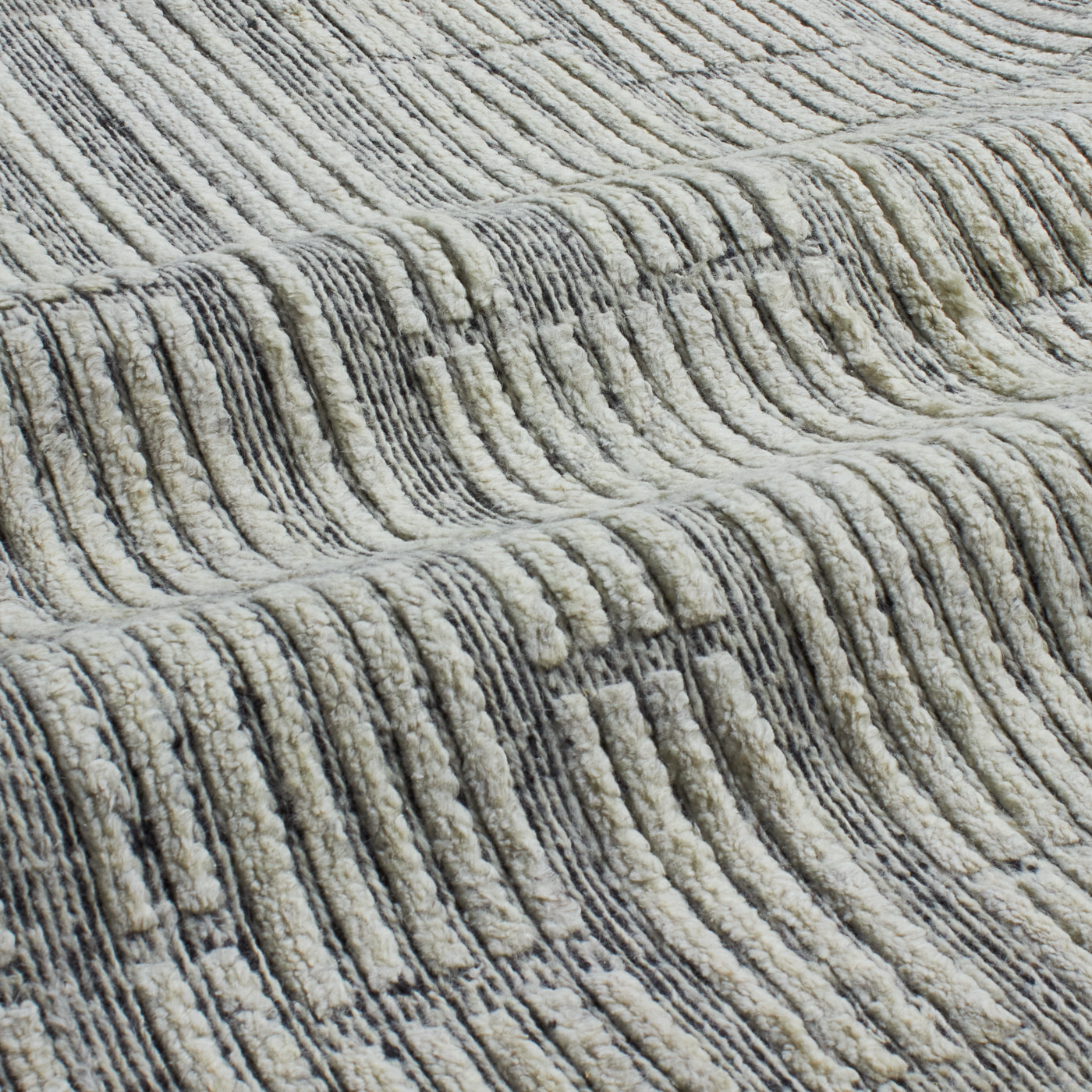 At Mkt, we believe rug design is a fine balance of modernity and tradition.