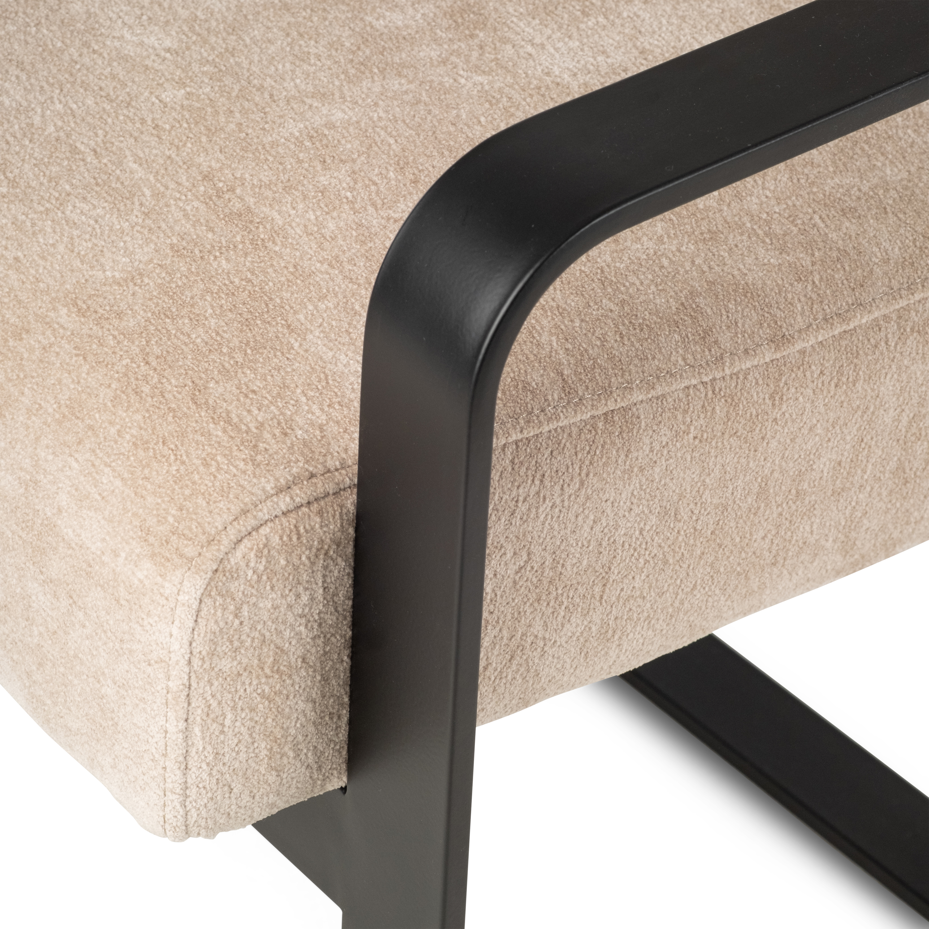 Maddox Lounge Chair