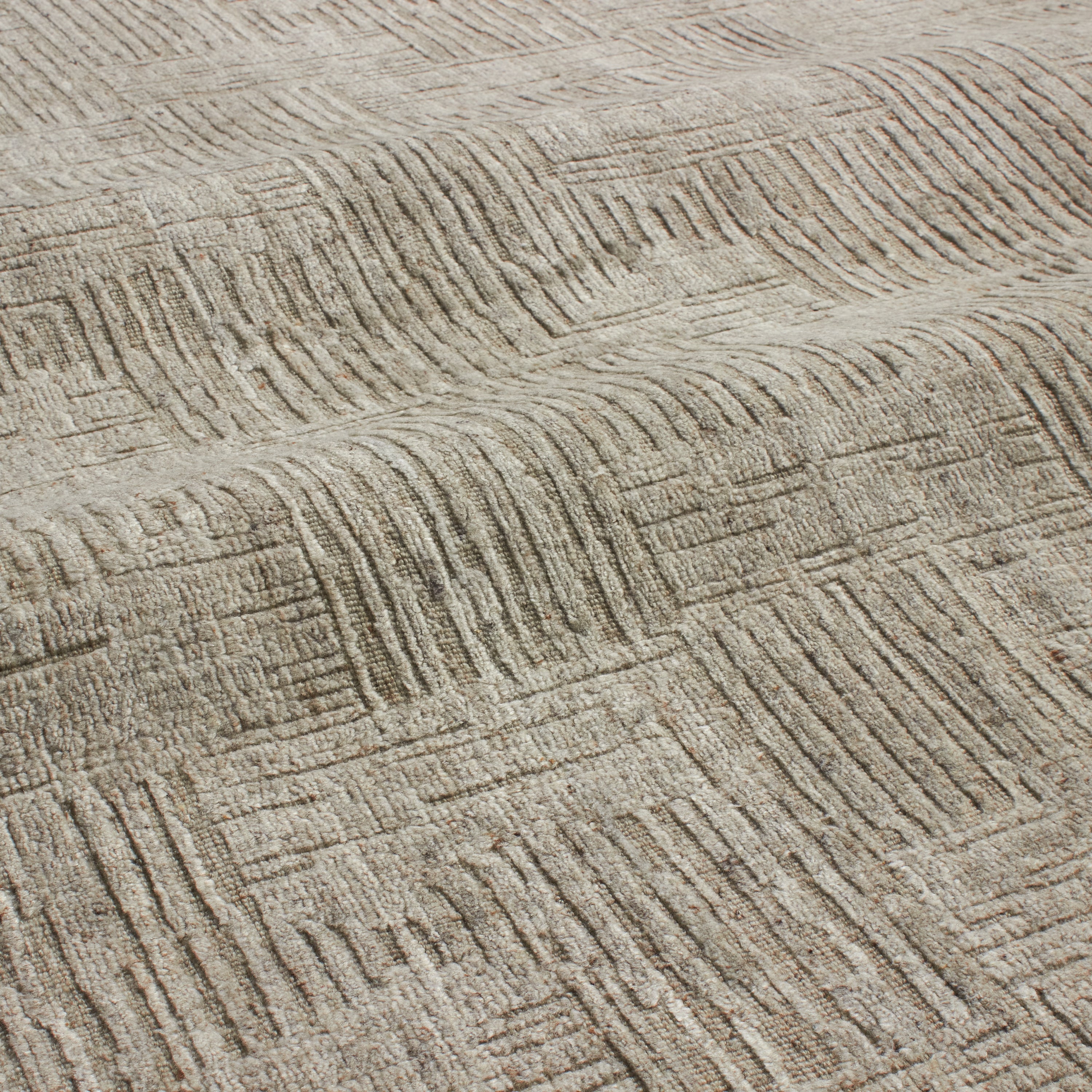 At Mkt, we believe rug design is a fine balance of modernity and tradition.