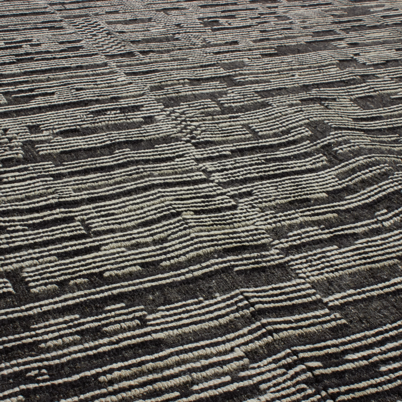 At Mkt, we believe rug design is a fine balance of modernity and tradition.