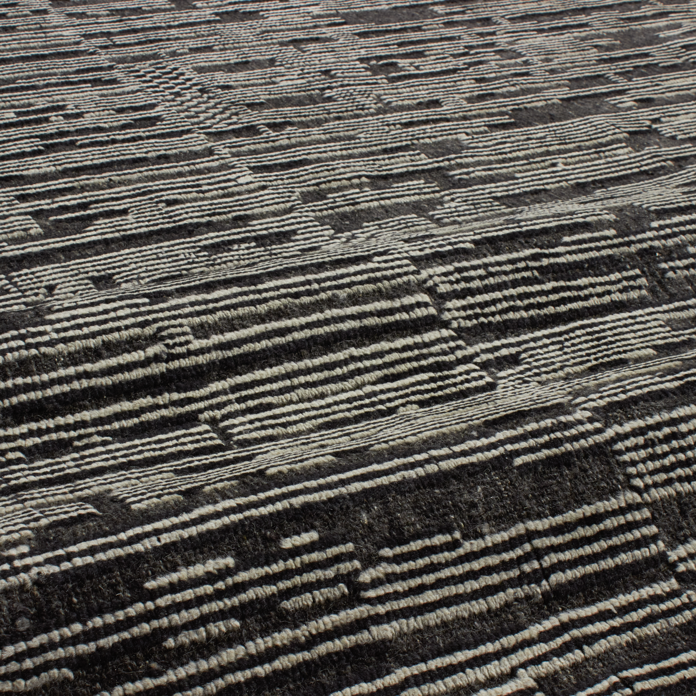 At Mkt, we believe rug design is a fine balance of modernity and tradition.
