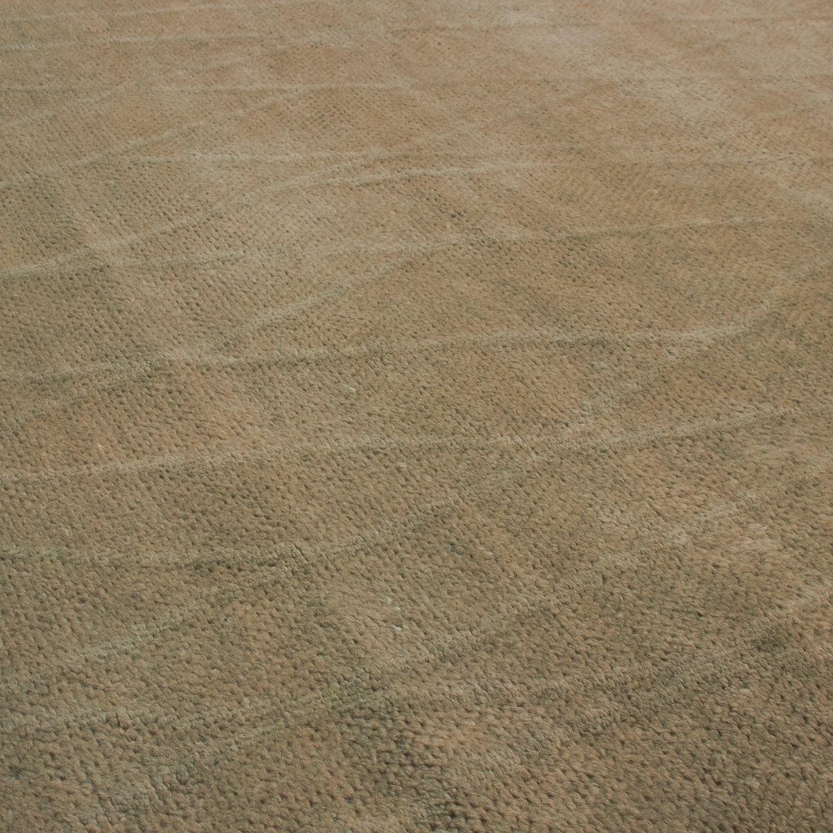 At Mkt, we believe rug design is a fine balance of modernity and tradition.