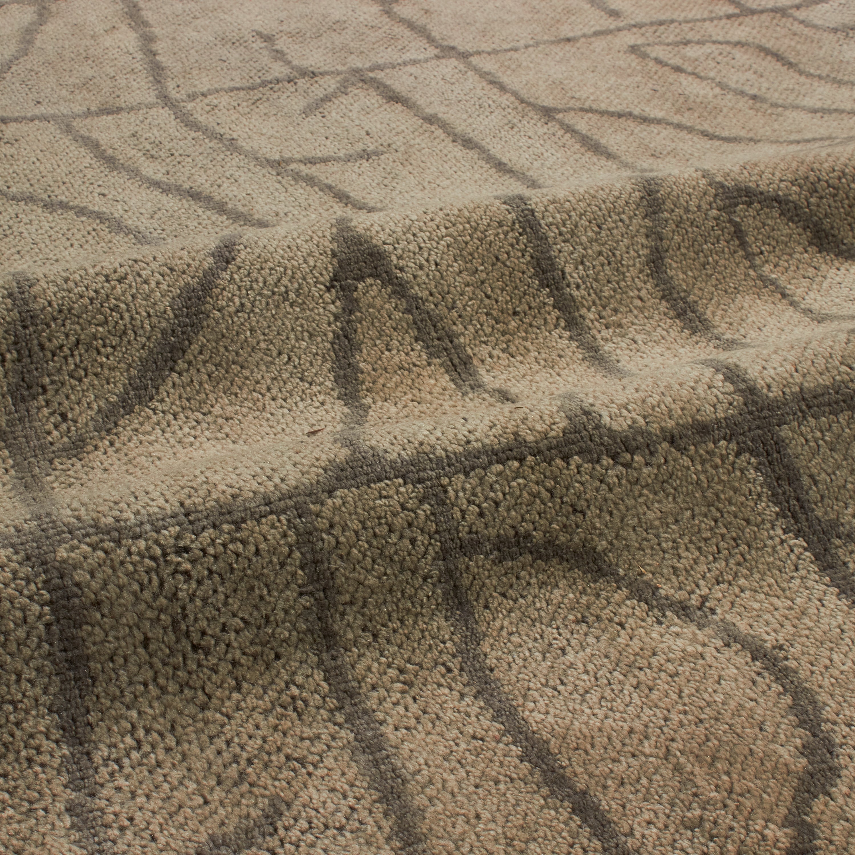 At Mkt, we believe rug design is a fine balance of modernity and tradition.