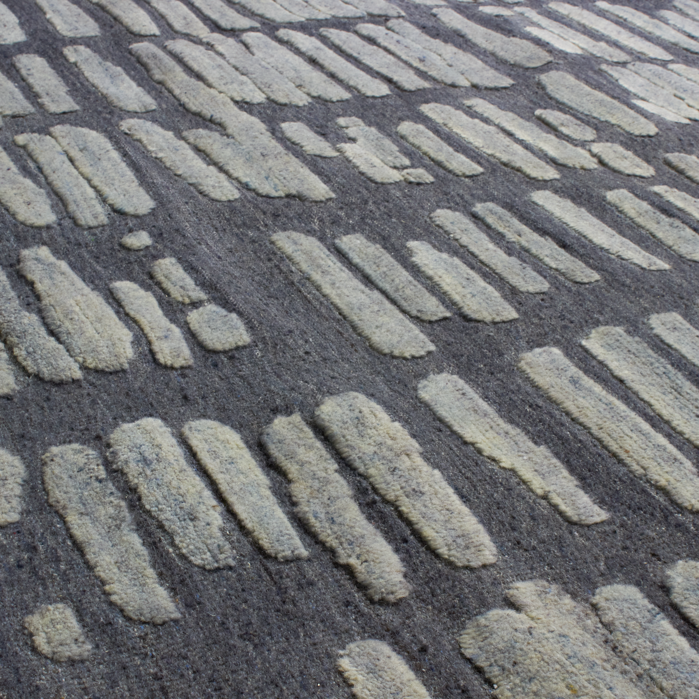 At Mkt, we believe rug design is a fine balance of modernity and tradition.
