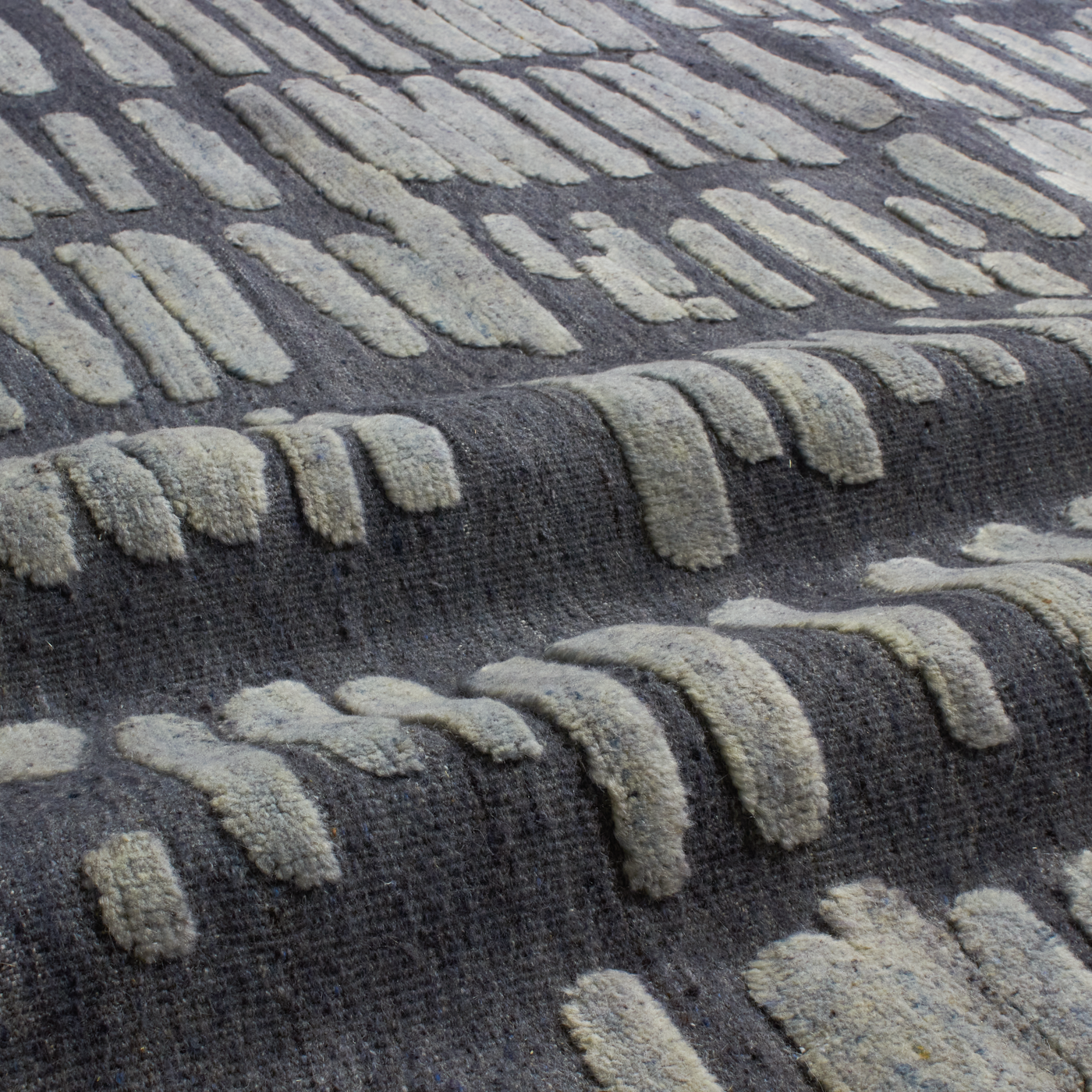 At Mkt, we believe rug design is a fine balance of modernity and tradition.