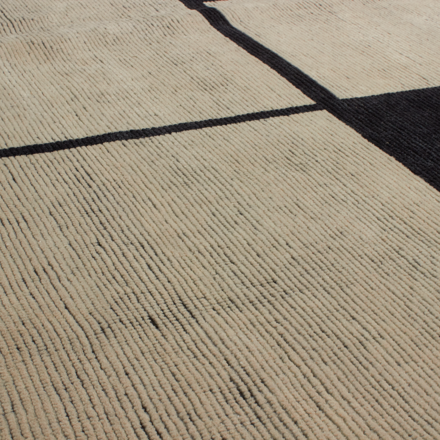 At Mkt, we believe rug design is a fine balance of modernity and tradition.