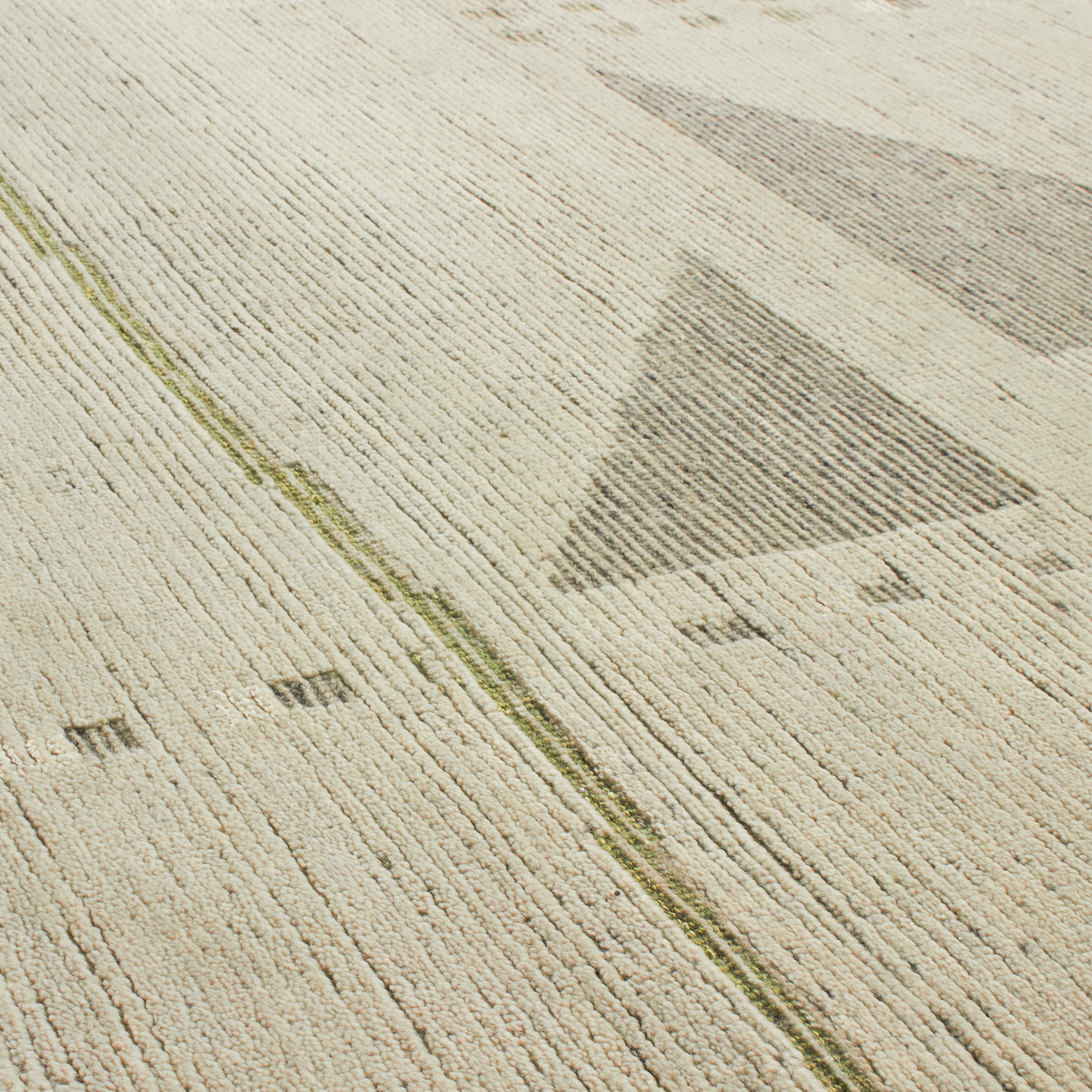 At Mkt, we believe rug design is a fine balance of modernity and tradition.