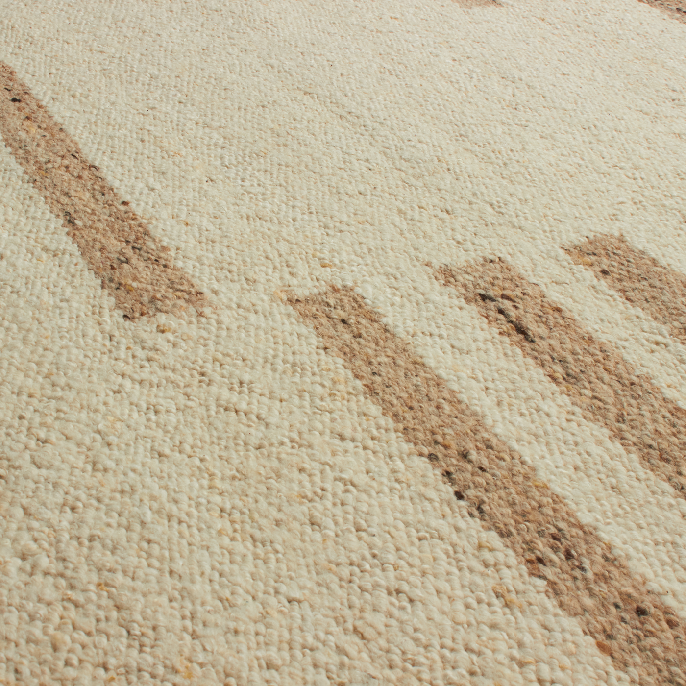 Characterized by balanced compositions and minimal colour schemes, the Bauhaus Rug Collection draws inspiration from the influential 20th century Bauhaus design movement, which cha