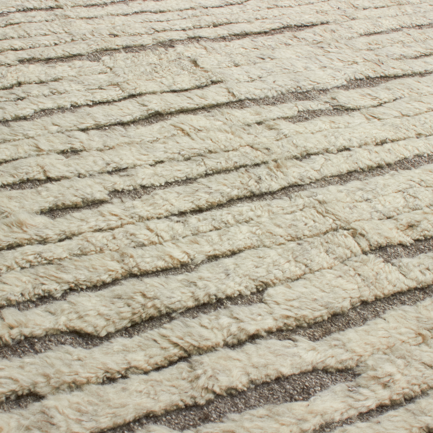 At Mkt, we believe rug design is a fine balance of modernity and tradition.