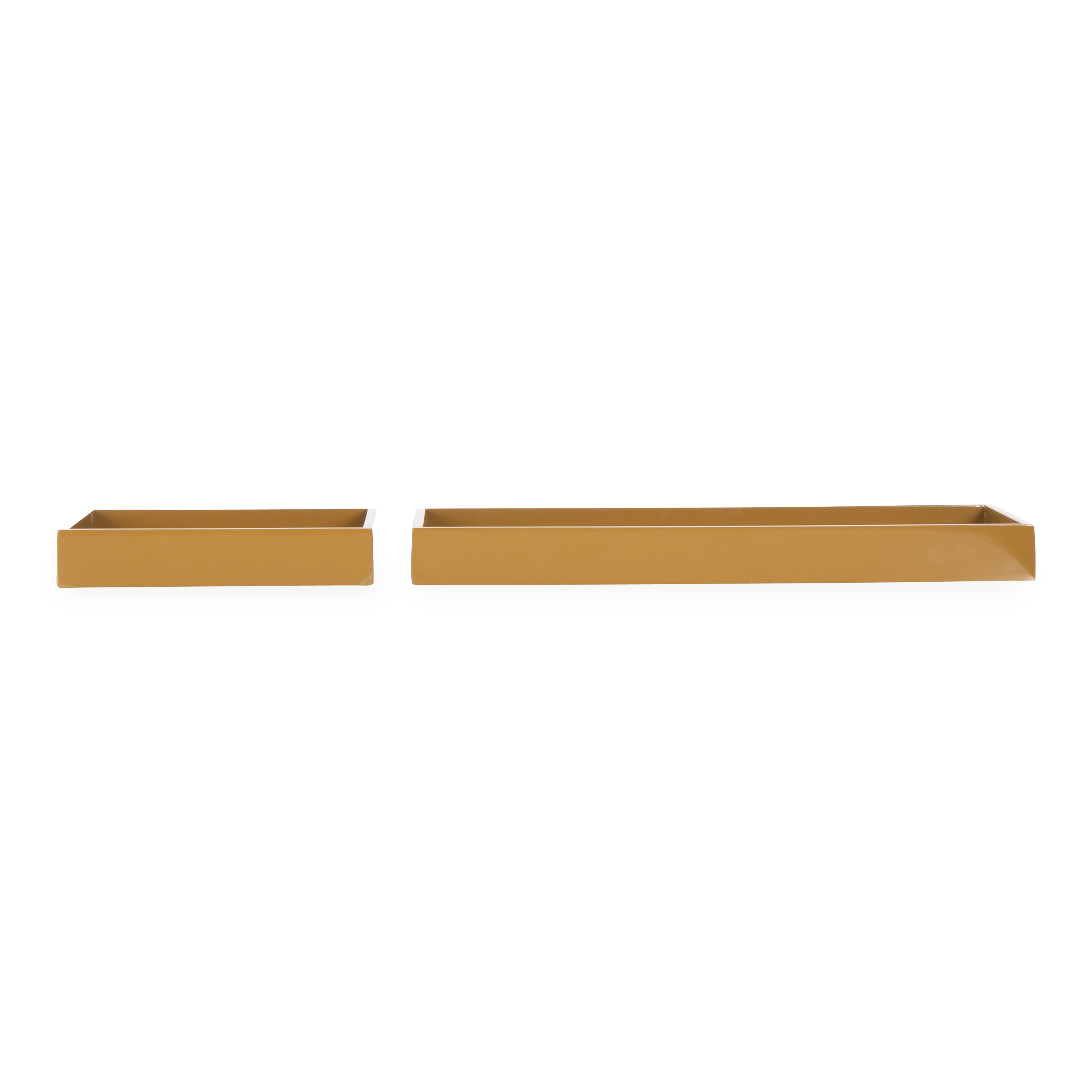 Characterized by its smooth exterior and sophisticated design, the Lacquer Tray is carefully handmade using old traditional techniques.