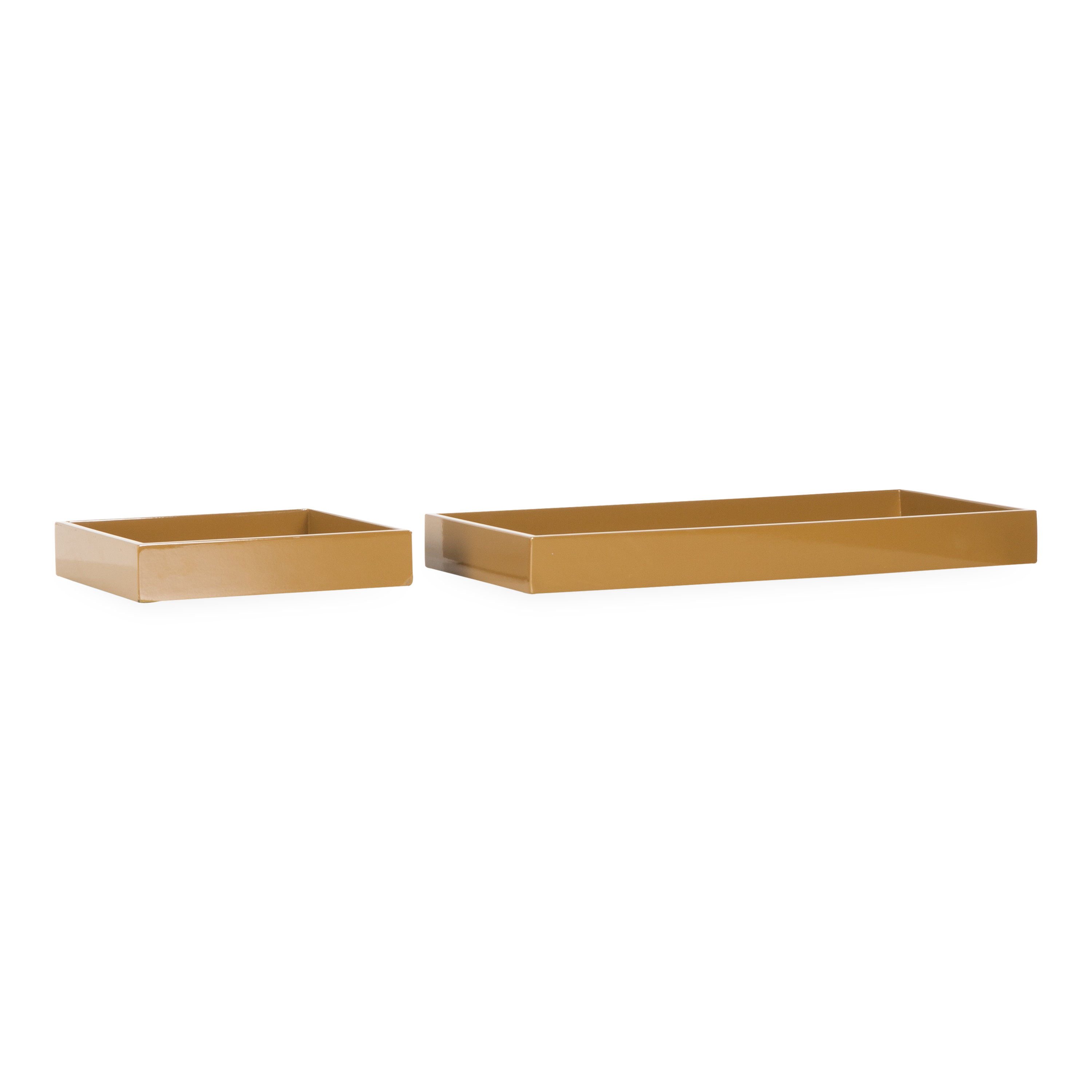 Characterized by its smooth exterior and sophisticated design, the Lacquer Tray is carefully handmade using old traditional techniques.