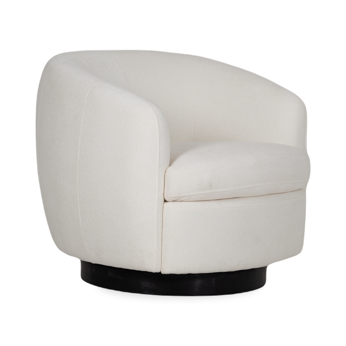 Standing on a solid base, the Major Swivel Chair almost appears to be floating above the ground.