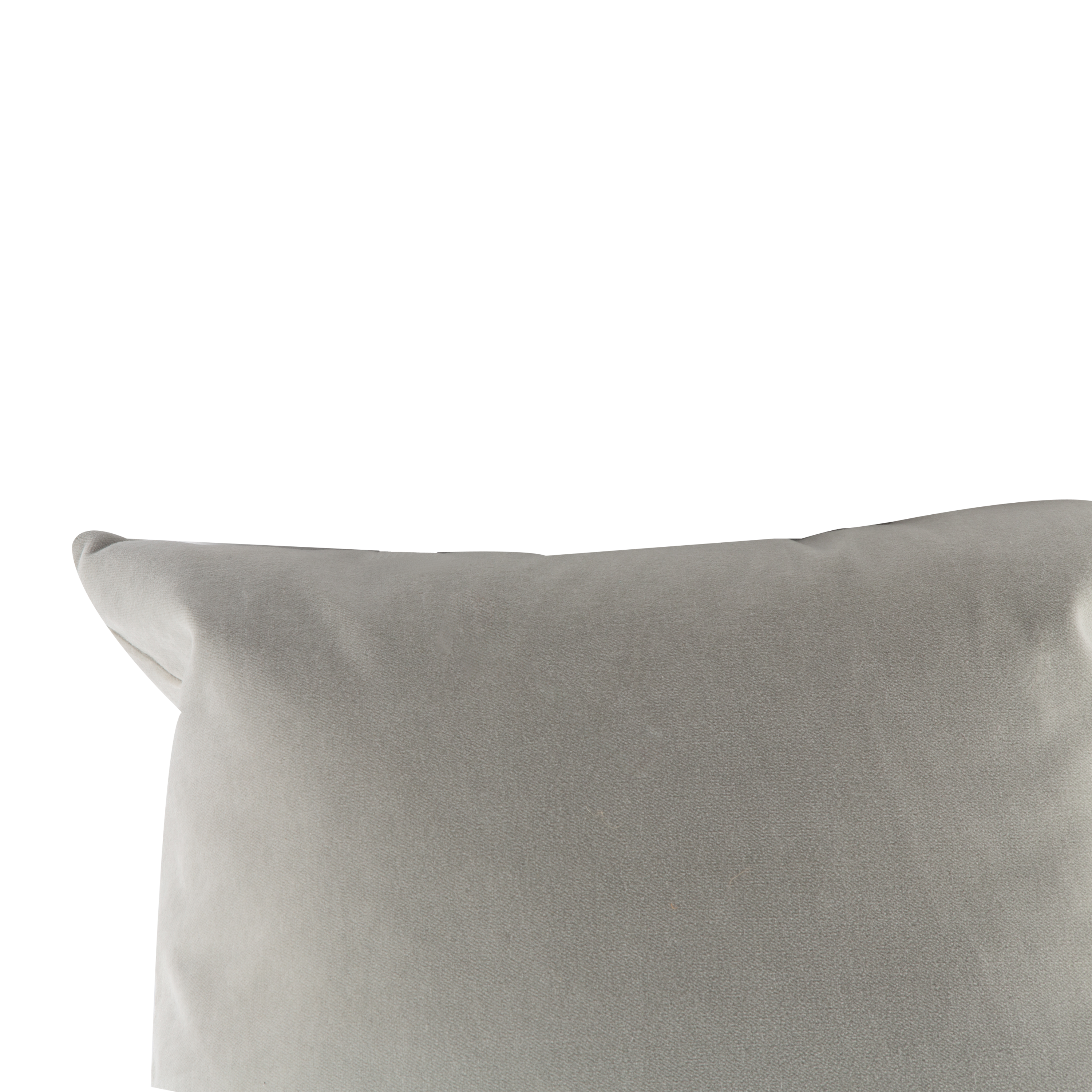 The Como Velvet Pillow is cotton velvet with a smooth texture and a lustrous finish.