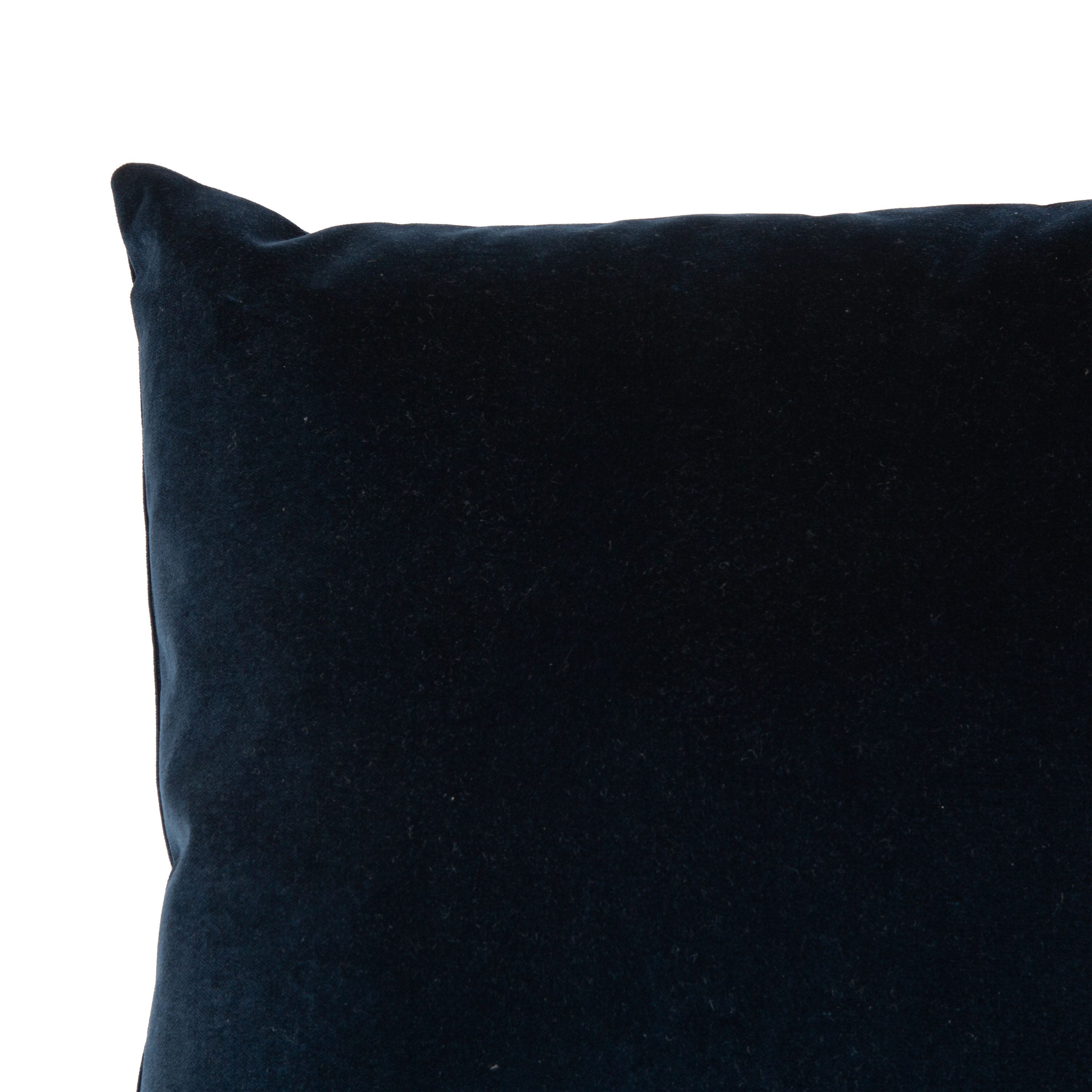 The Como Velvet Pillow is cotton velvet with a smooth texture and a lustrous finish.