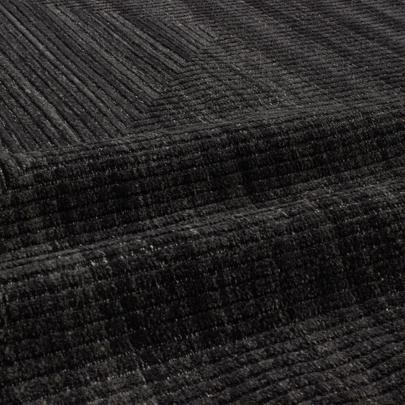 At Mkt, we believe rug design is a fine balance of modernity and tradition.