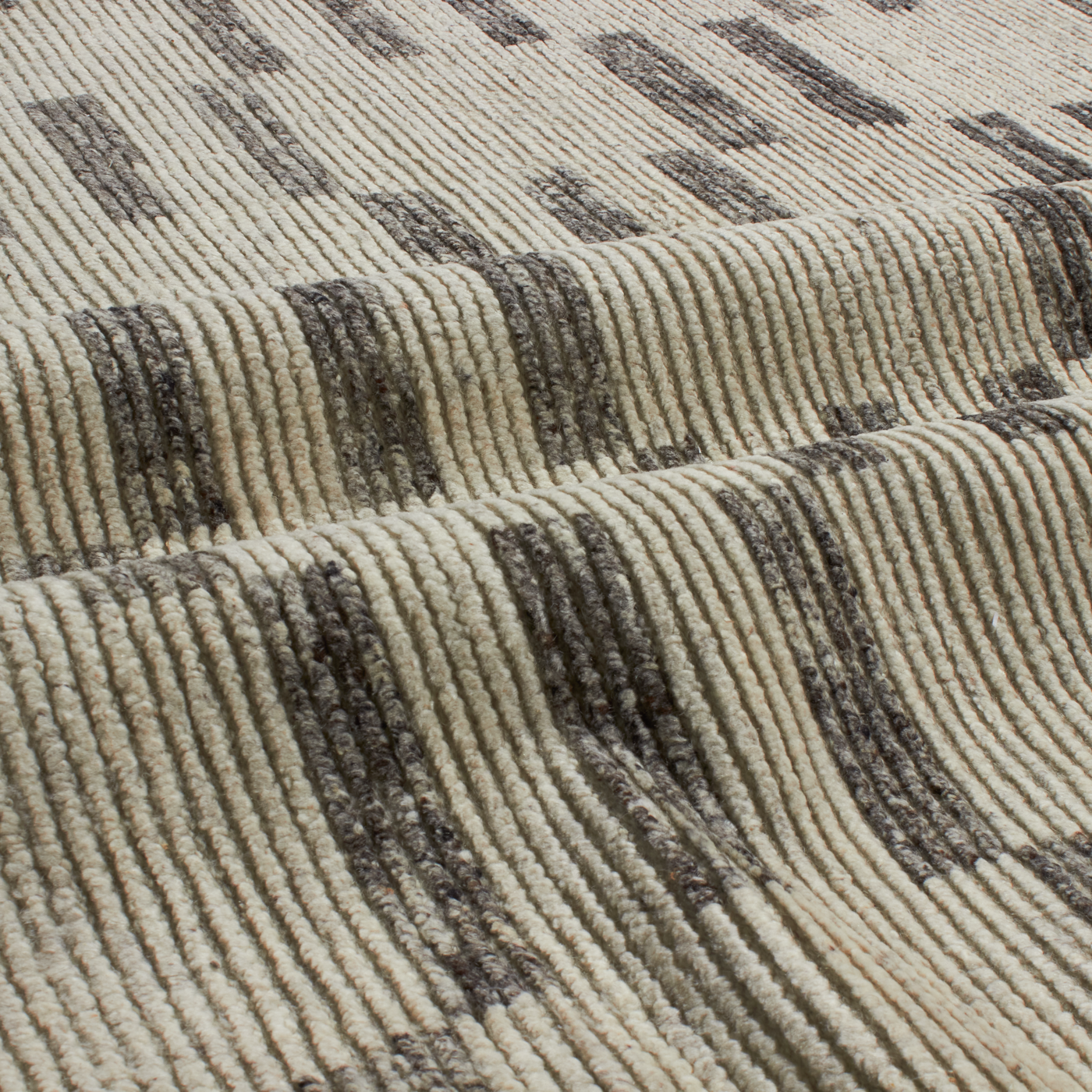 At Mkt, we believe rug design is a fine balance of modernity and tradition.