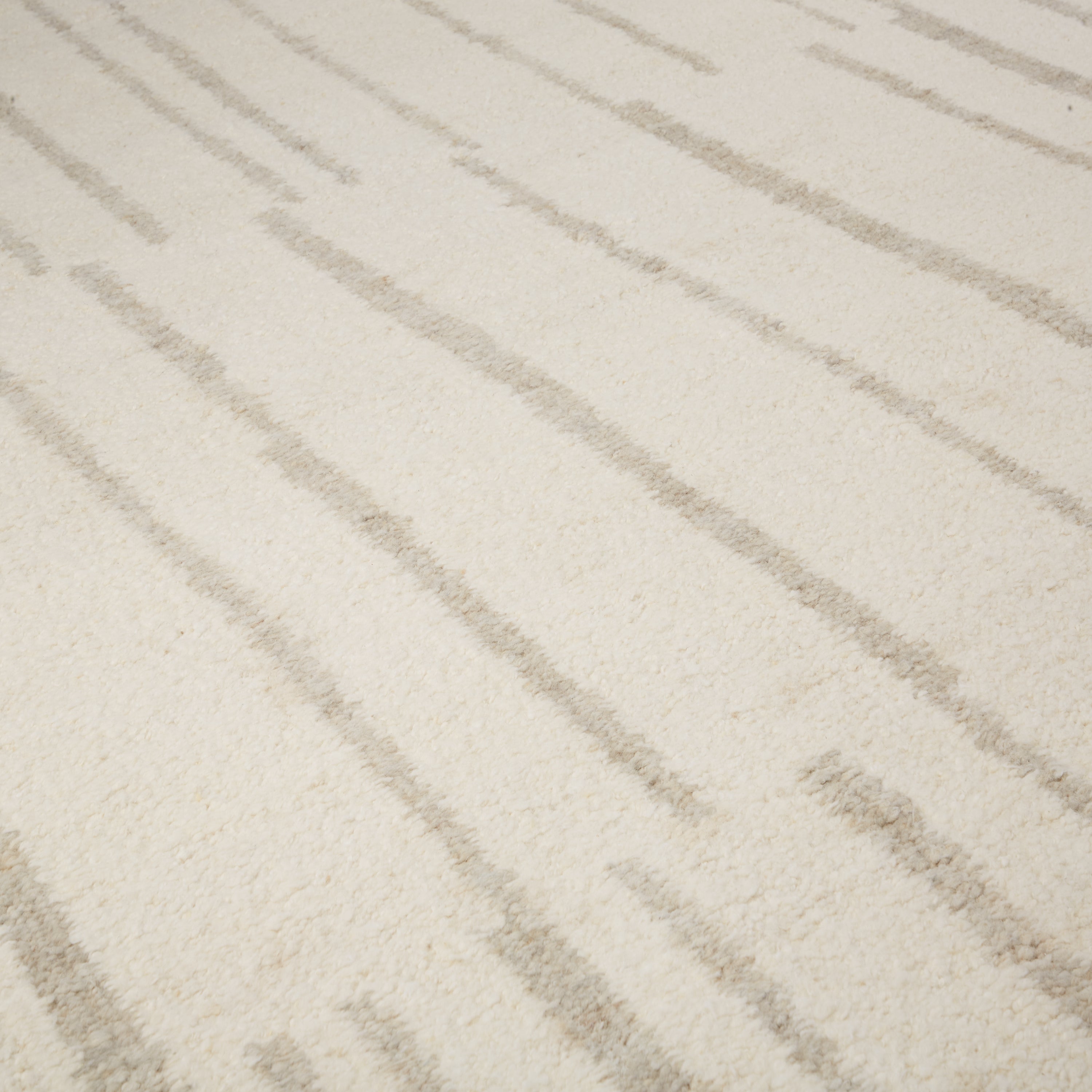 Vertical Line Ivory/Grey