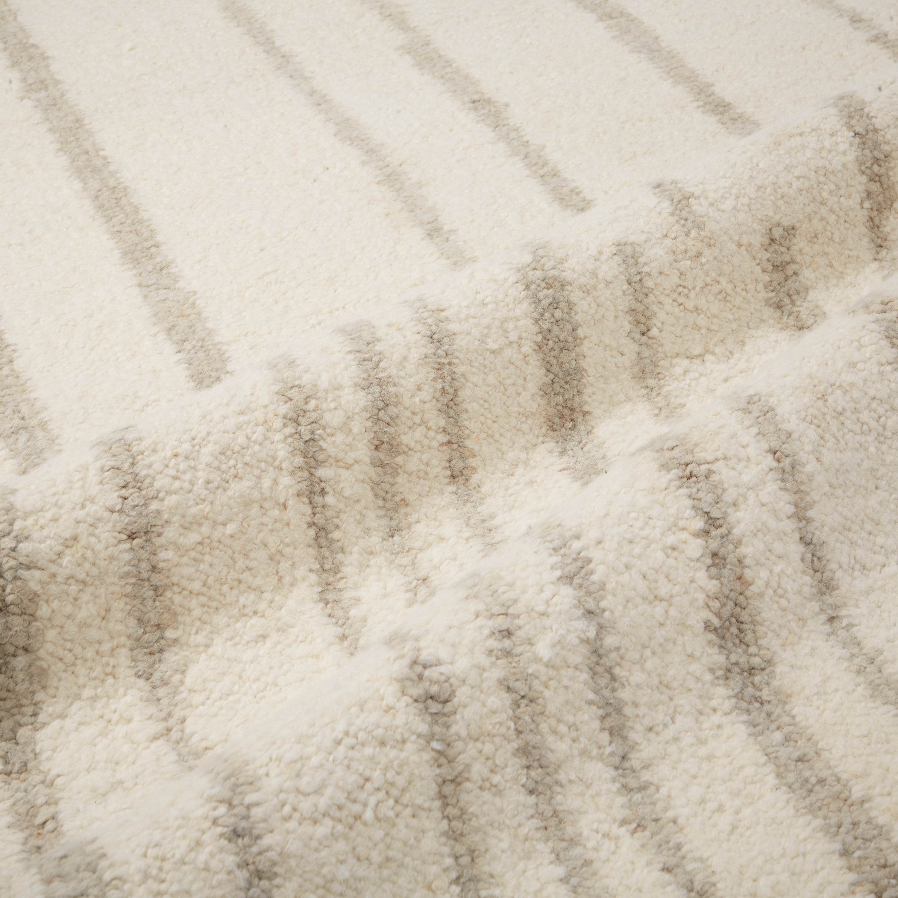 Vertical Line Ivory/Grey