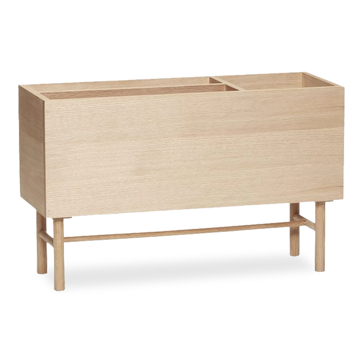 Taking design elements from minimalistic design, the Oak Plant Stand proudly displays its natural grain and its warm pleasant tone.