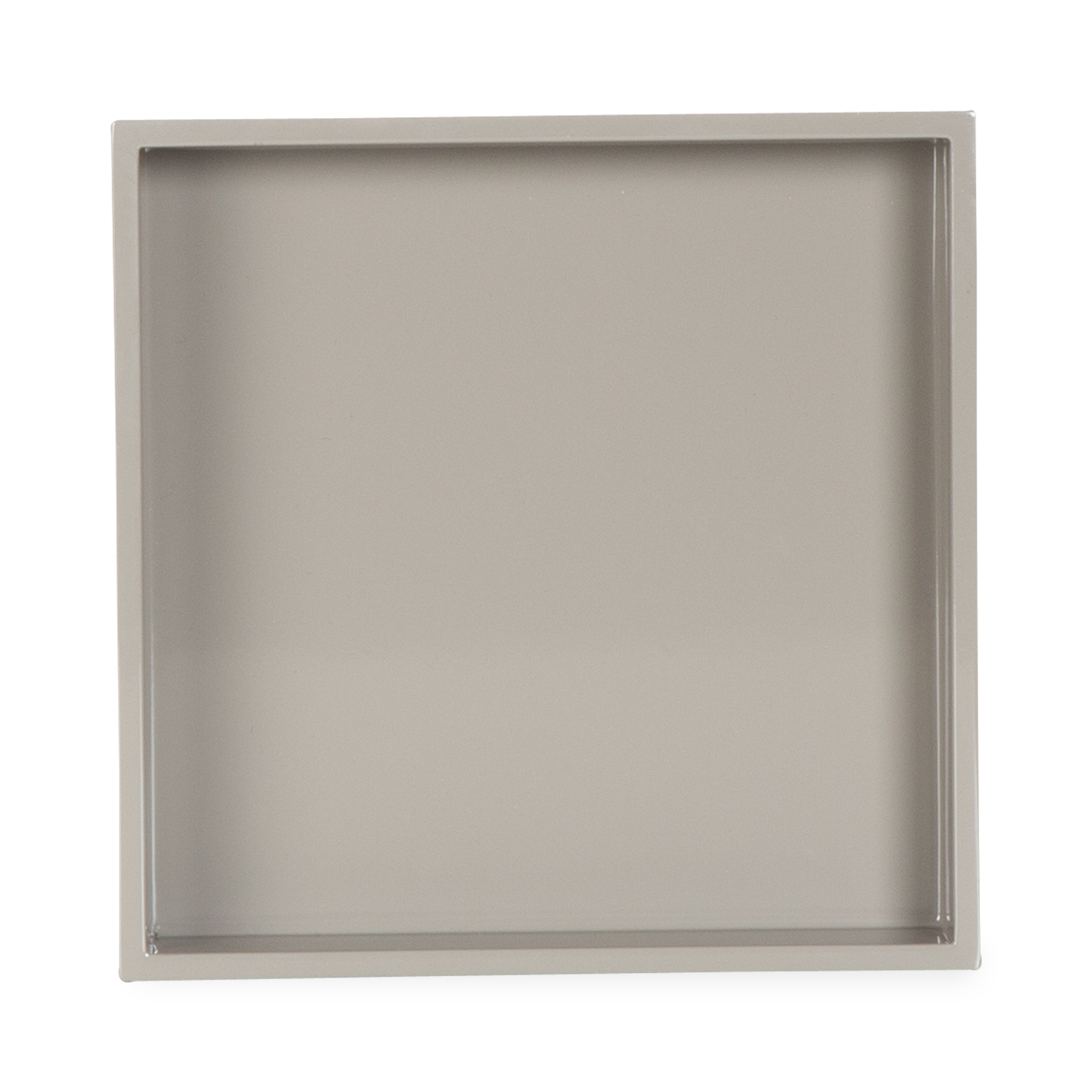 Characterized by its smooth exterior and sophisticated design, the Lacquer Tray is carefully handmade using old traditional techniques.