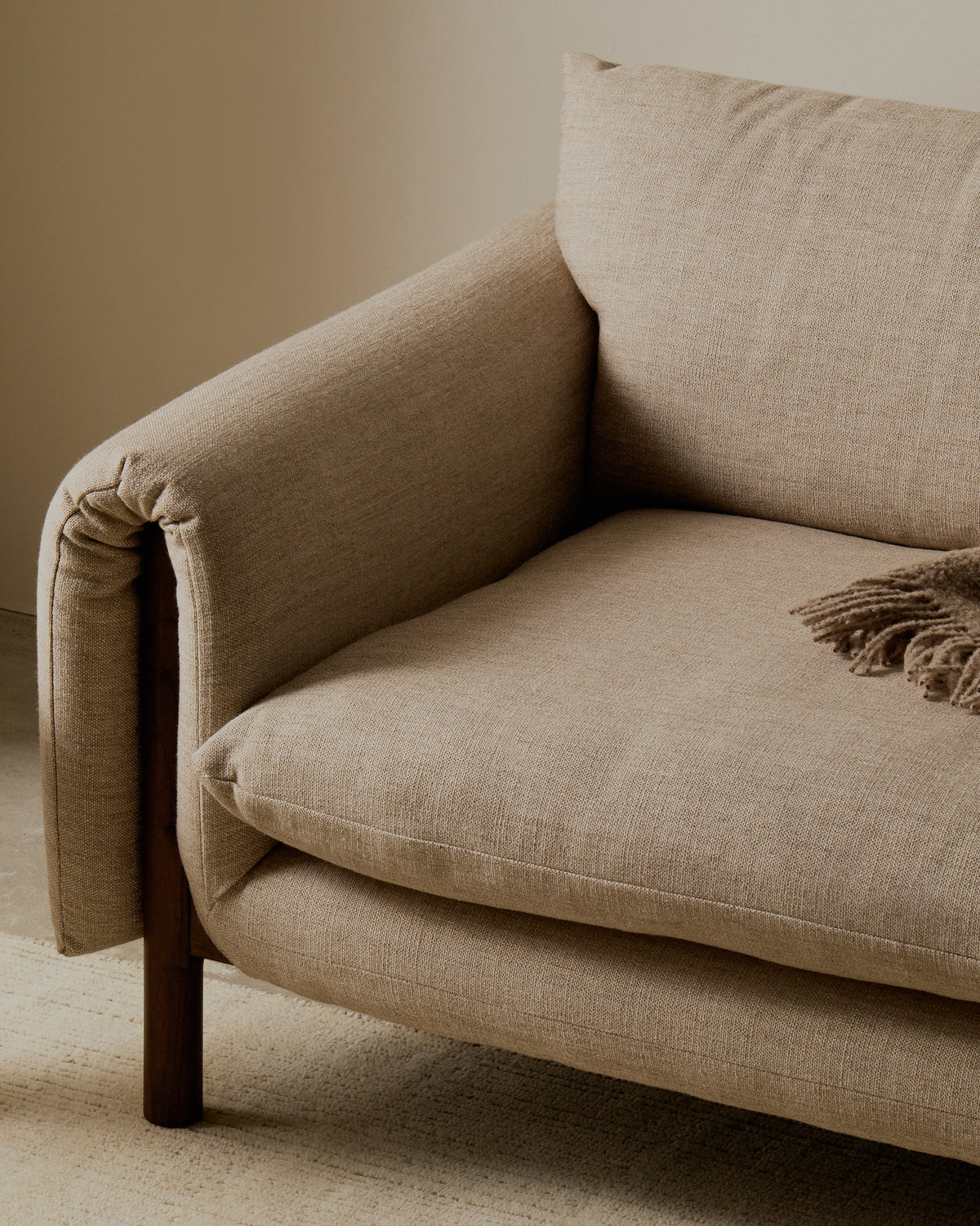 Mkt: Furniture, Rugs and Home Décor