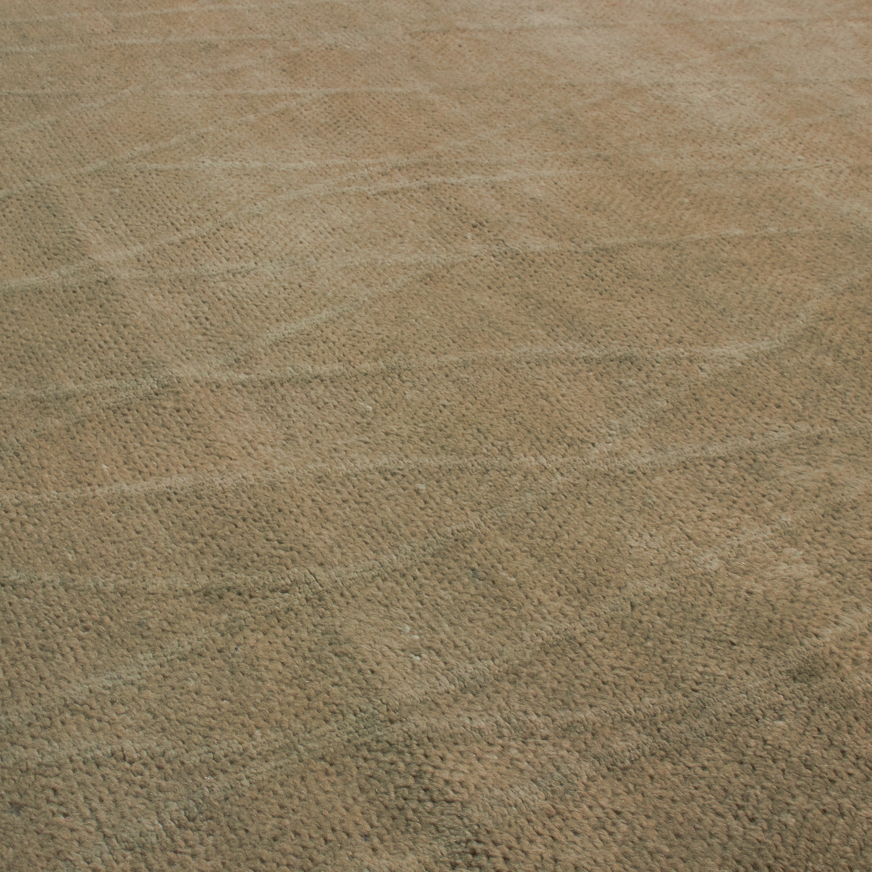 At Mkt, we believe rug design is a fine balance of modernity and tradition.