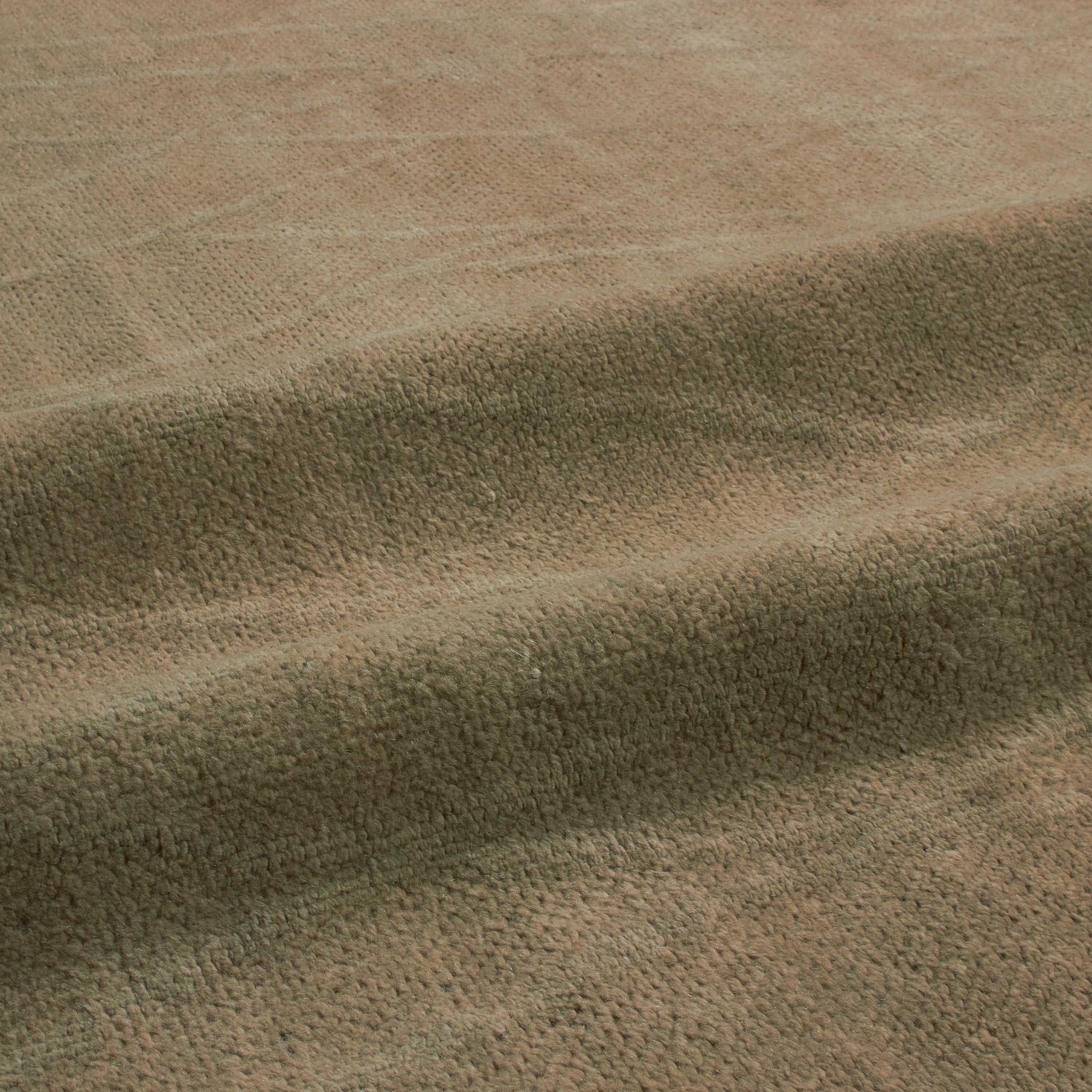 At Mkt, we believe rug design is a fine balance of modernity and tradition.