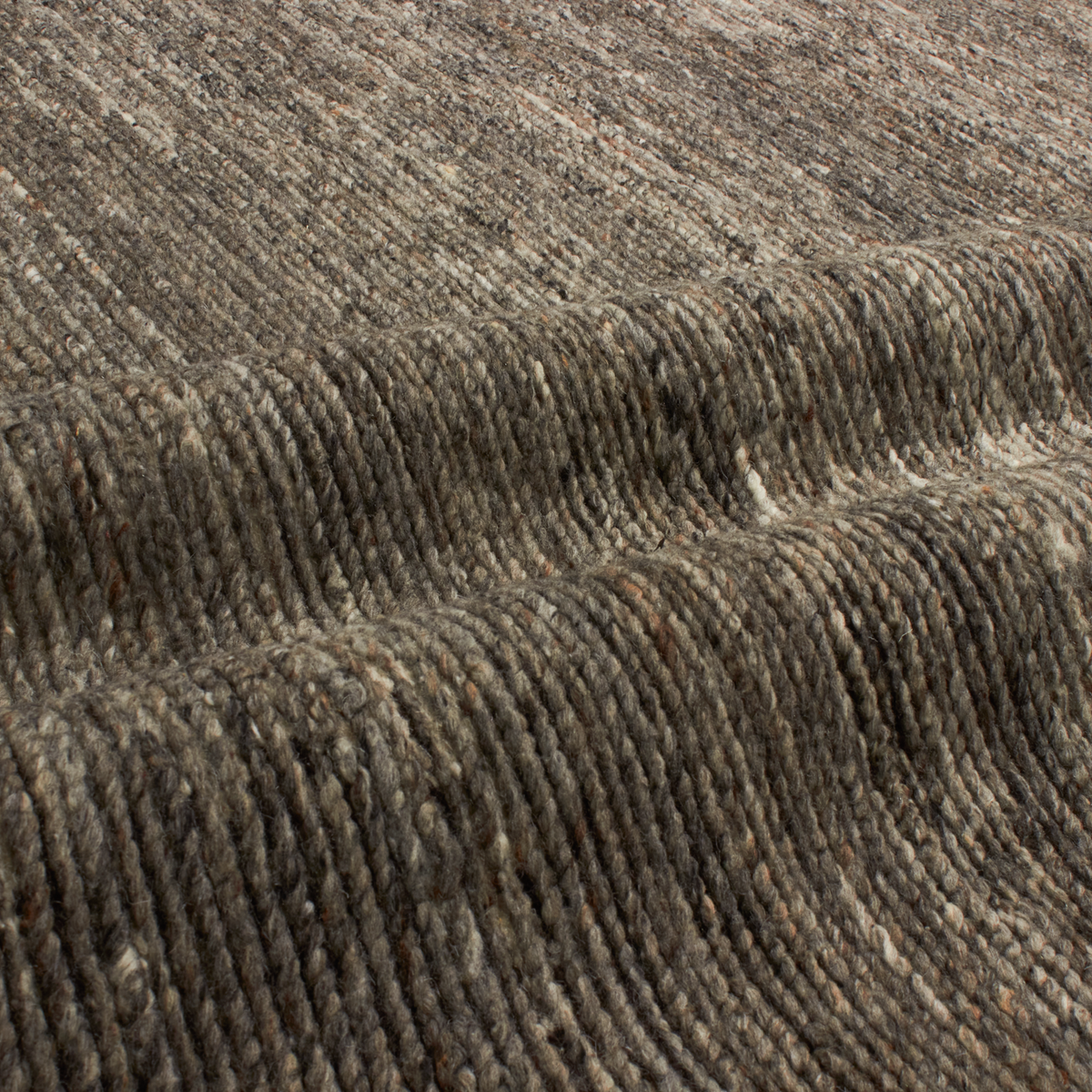 At Mkt, we believe rug design is a fine balance of modernity and tradition.