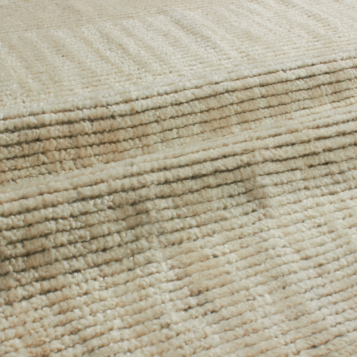 At Mkt, we believe rug design is a fine balance of modernity and tradition.