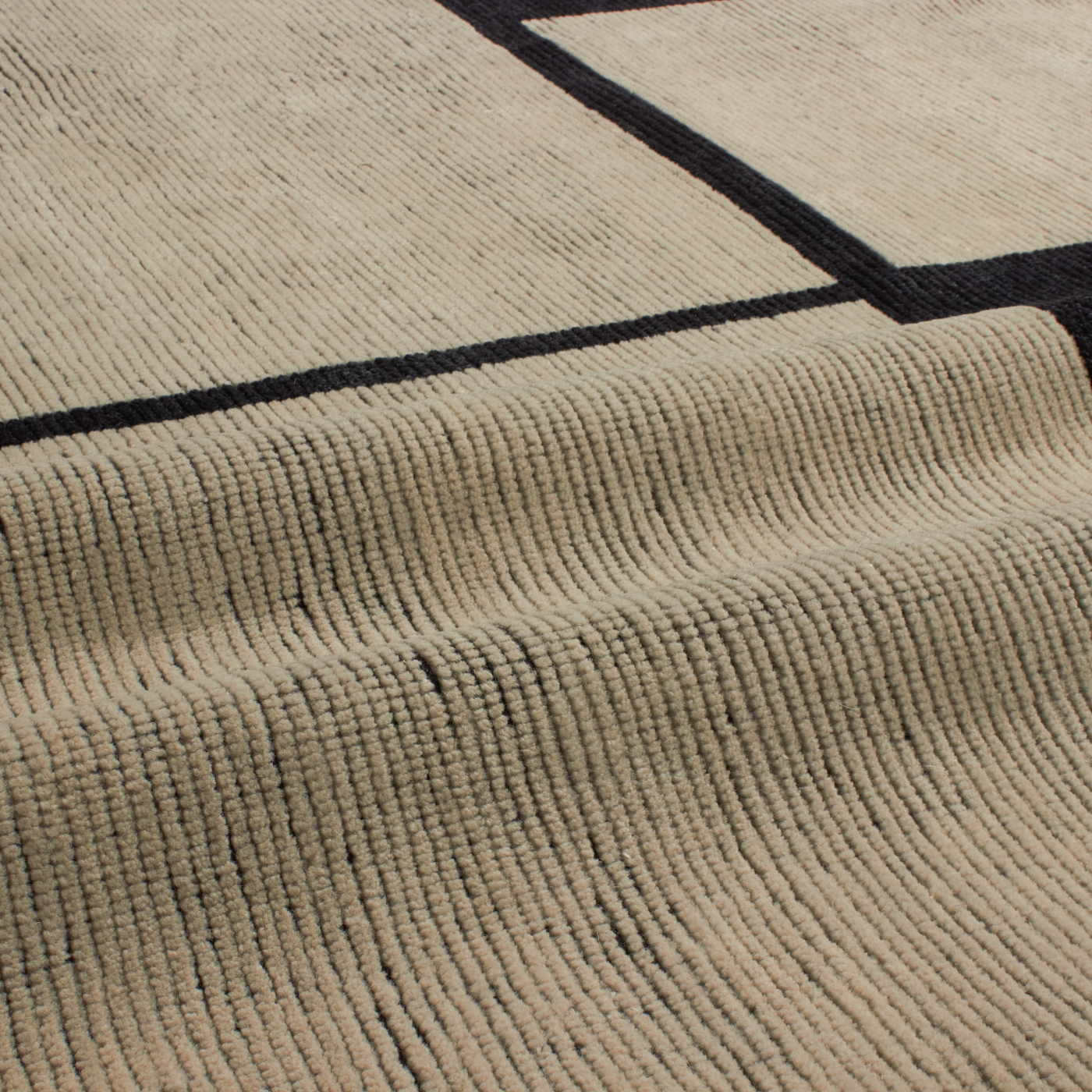 At Mkt, we believe rug design is a fine balance of modernity and tradition.
