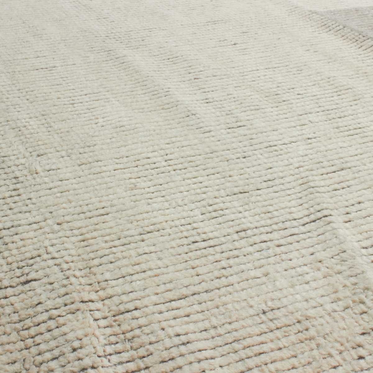 At Mkt, we believe rug design is a fine balance of modernity and tradition.