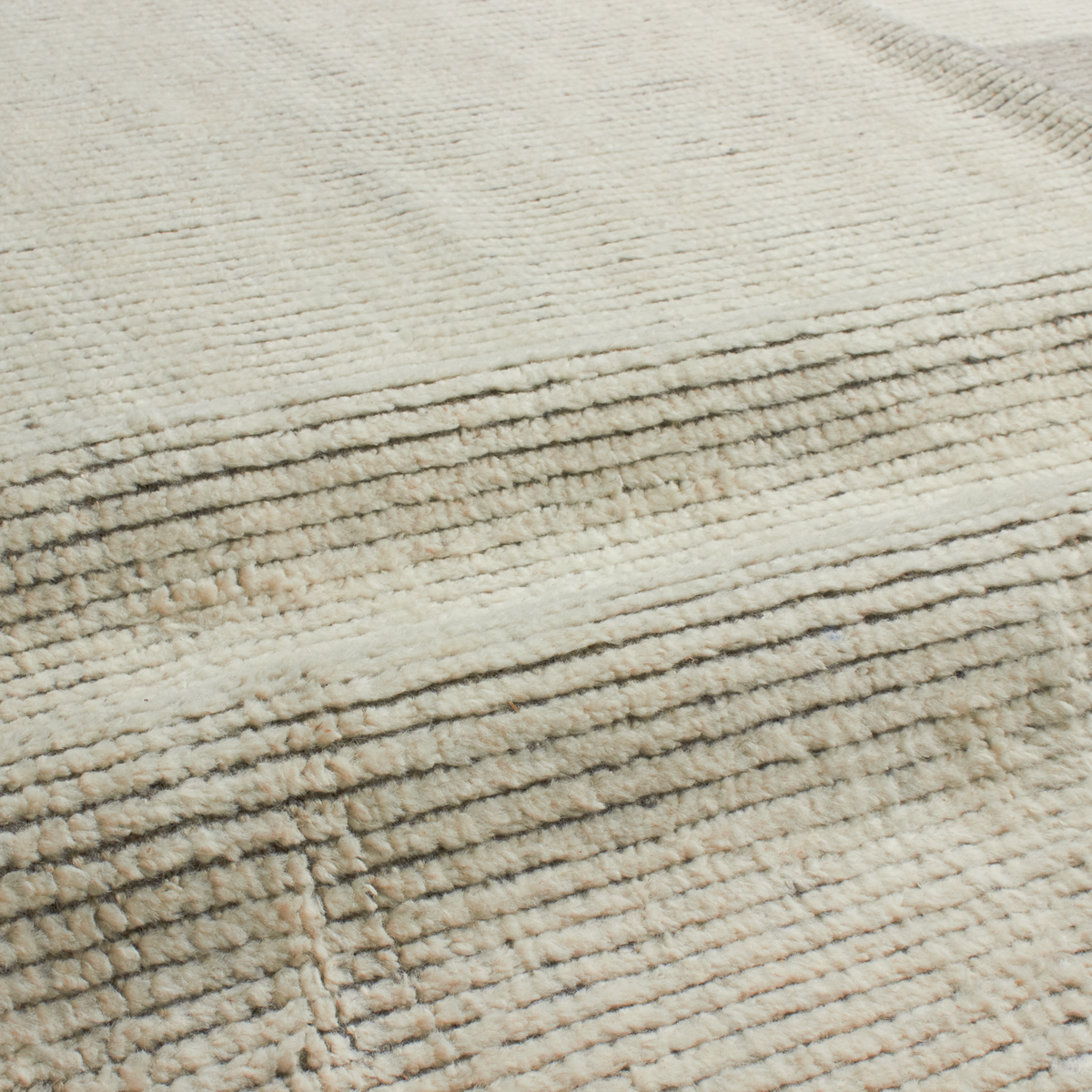 At Mkt, we believe rug design is a fine balance of modernity and tradition.