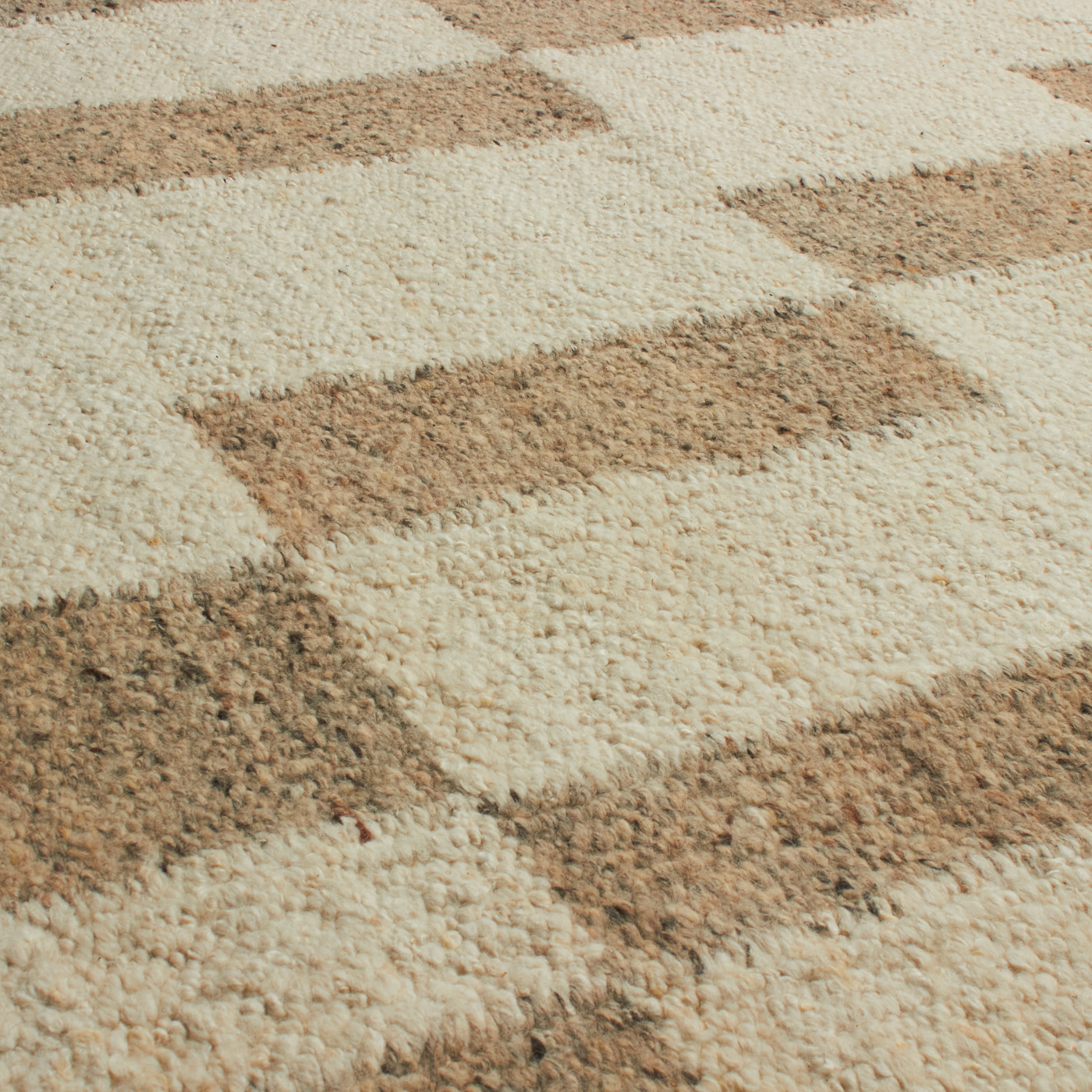 Characterized by balanced compositions and minimal colour schemes, the Bauhaus Rug Collection draws inspiration from the influential 20th century Bauhaus design movement, which cha
