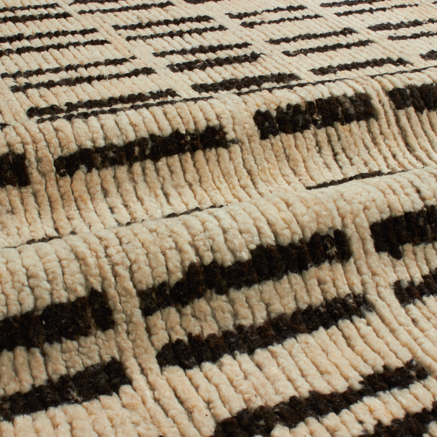 At Mkt, we believe rug design is a fine balance of modernity and tradition.