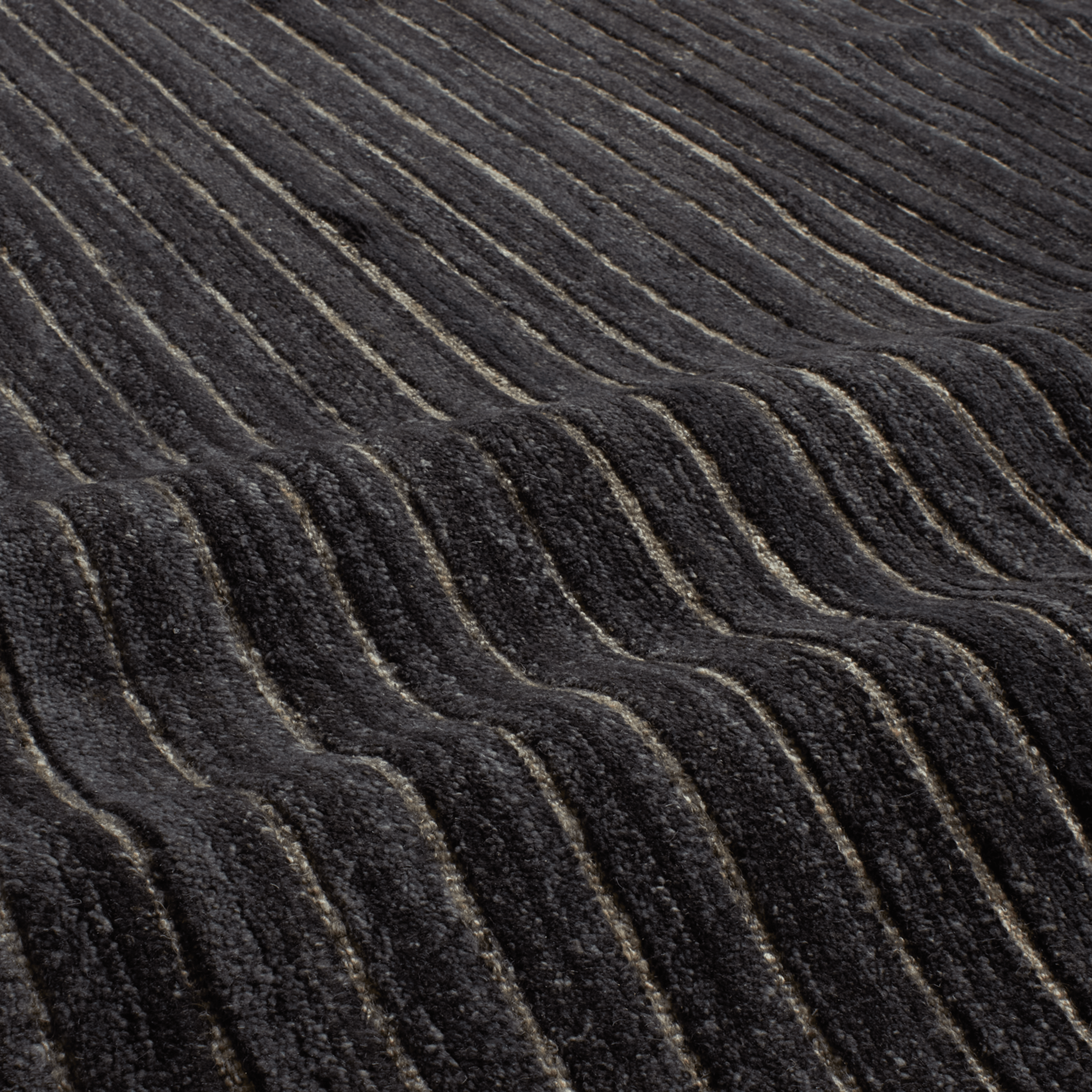 At Mkt, we believe rug design is a fine balance of modernity and tradition.