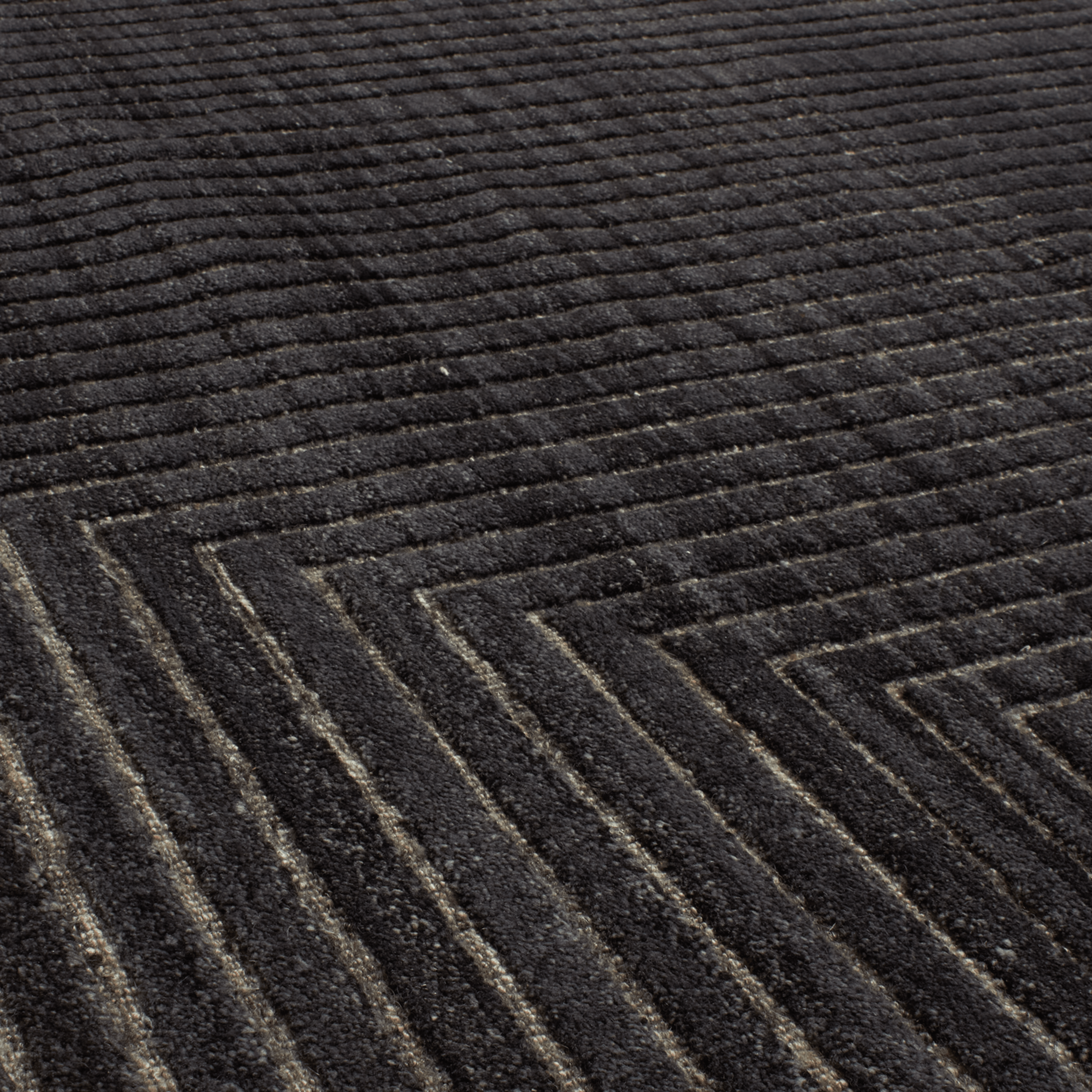 At Mkt, we believe rug design is a fine balance of modernity and tradition.