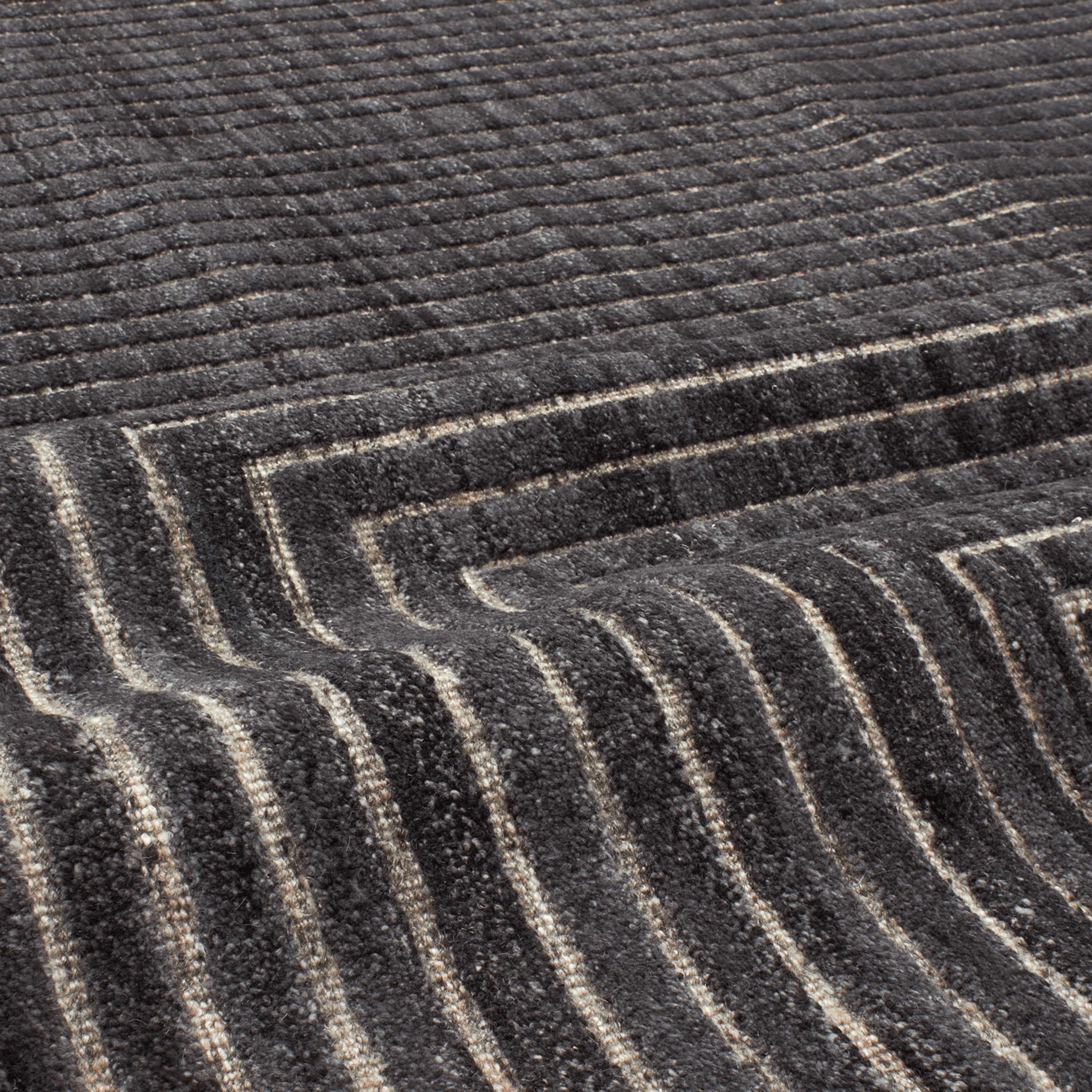 At Mkt, we believe rug design is a fine balance of modernity and tradition.