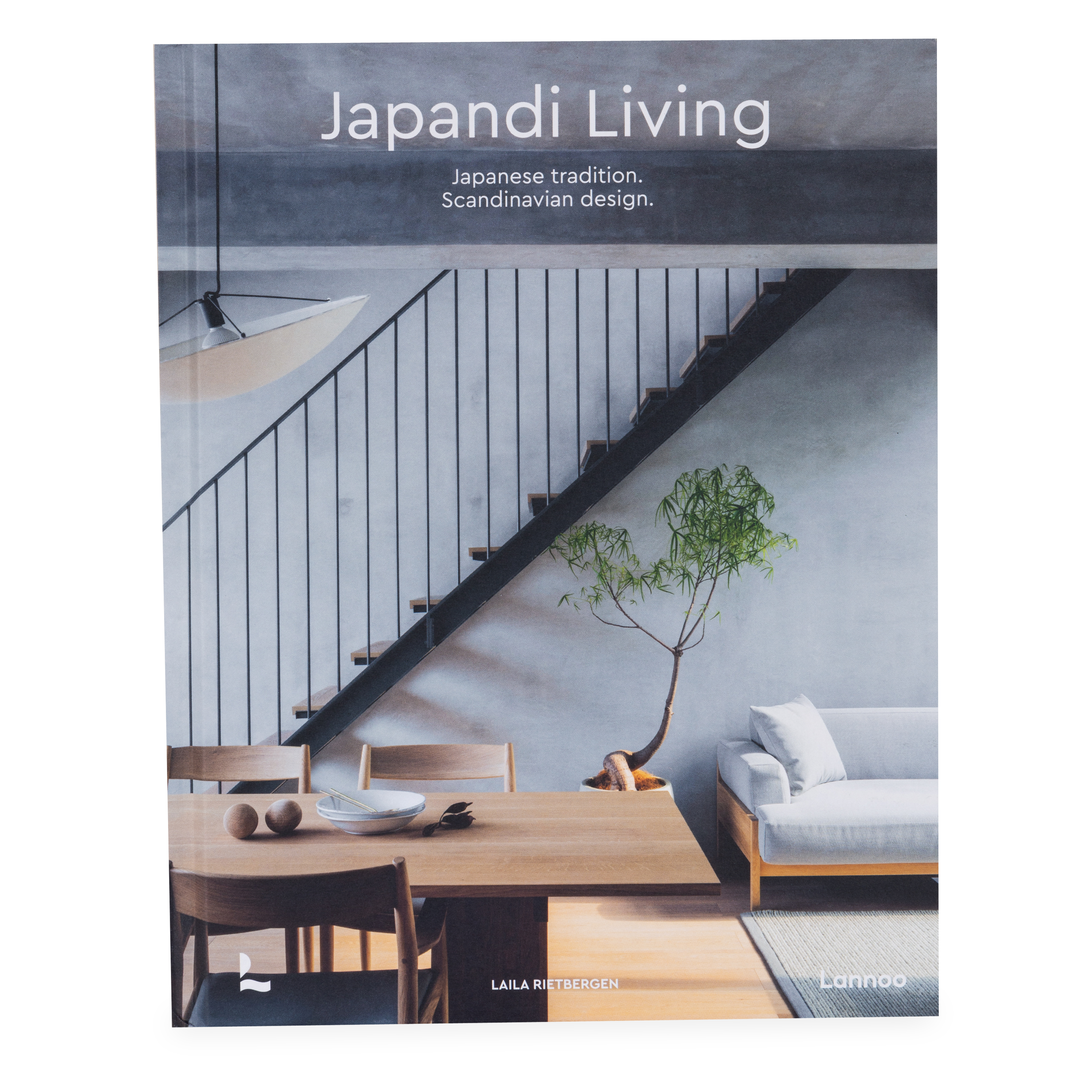 More than 200 images of interior design in which Japanese aesthetics and Scandinavian design go hand in hand.