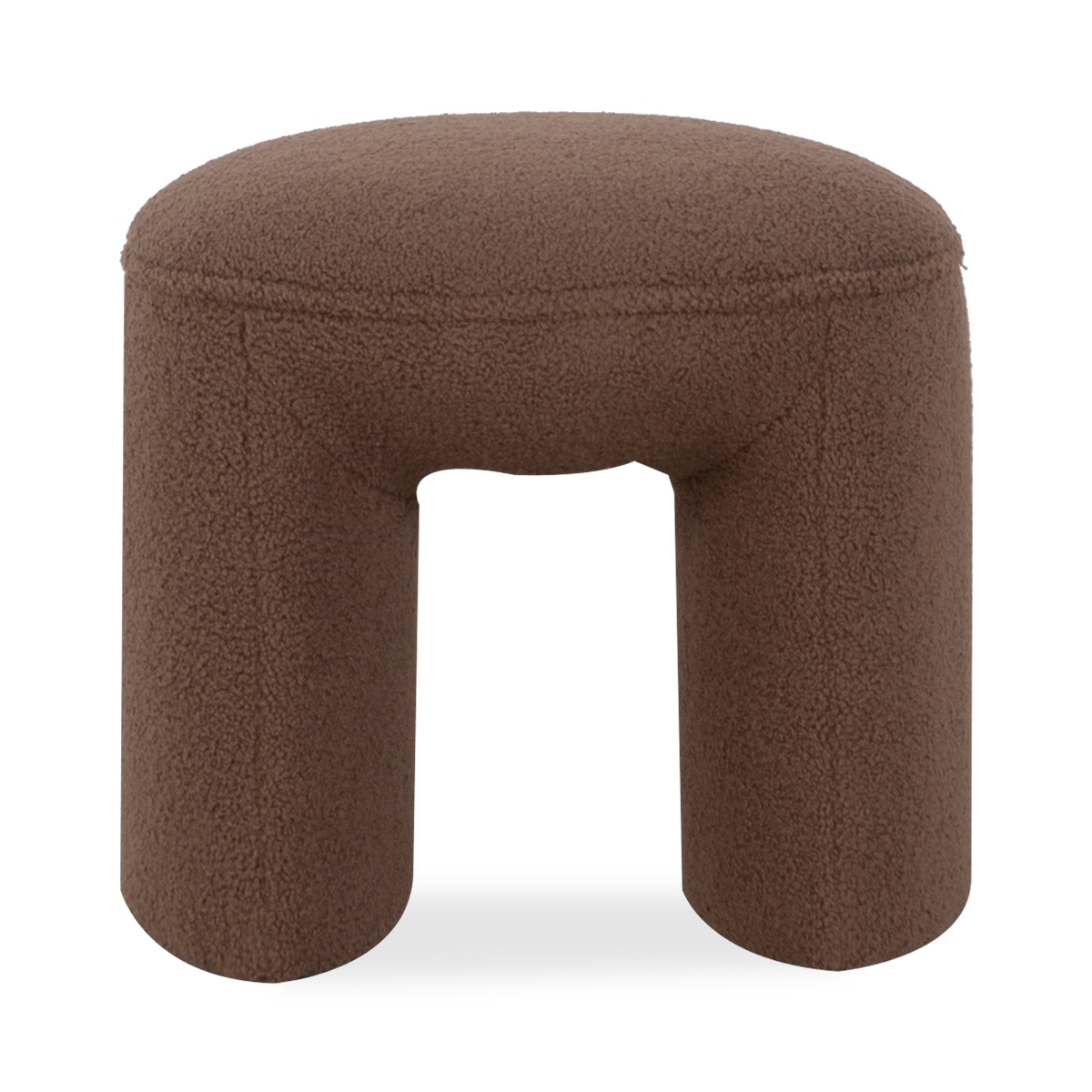 With its sculptural and organic shapes, the Tahoe Ottoman is a simple and contemporary piece suitable for a wide range of interiors schemes.